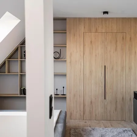 As-home Dwupoziomowy Przy Dworcu Pkp Parking Free 아파트